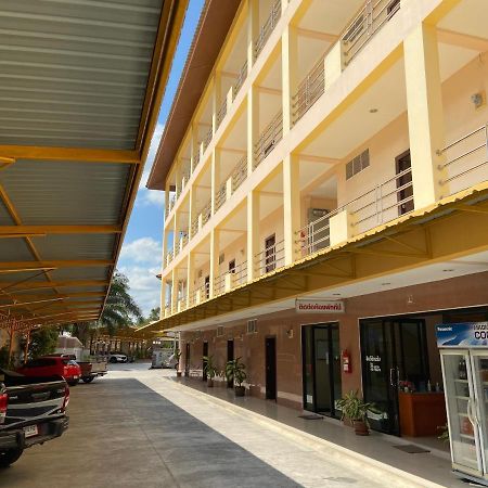 Jirasin Hotel & Apartment Ranong Kültér fotó