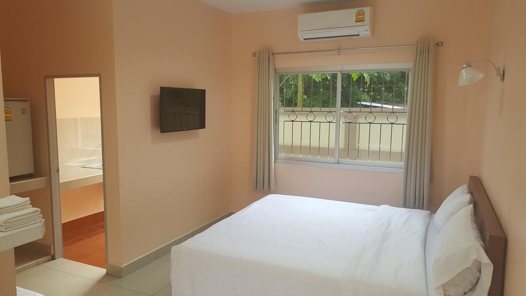 Jirasin Hotel & Apartment Ranong Kültér fotó